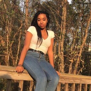 Meet your Posher, Zyrina